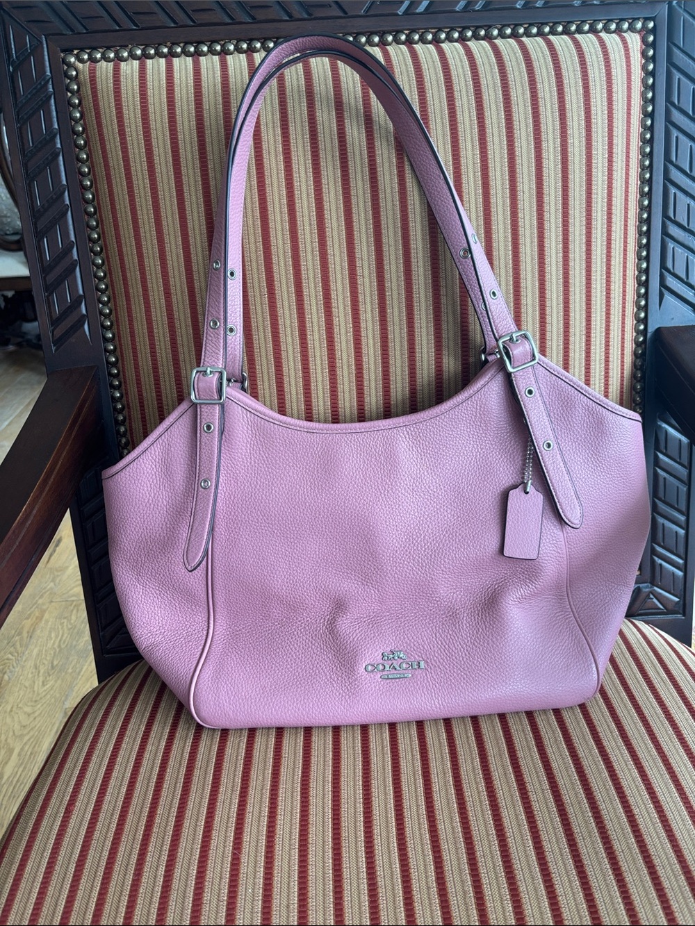 COACH Pebbled Leather Shoulder Bag in Dusty Rose